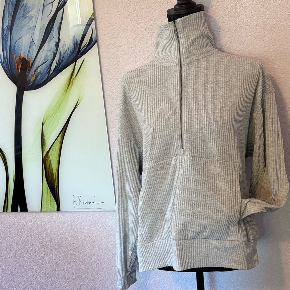 Ribbed Quarter-Zip Pullover Sweatshirt